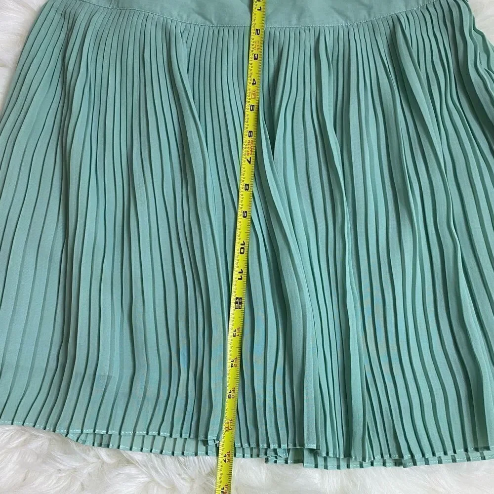 Forever 21 Accordion Pleated Mini Skirt